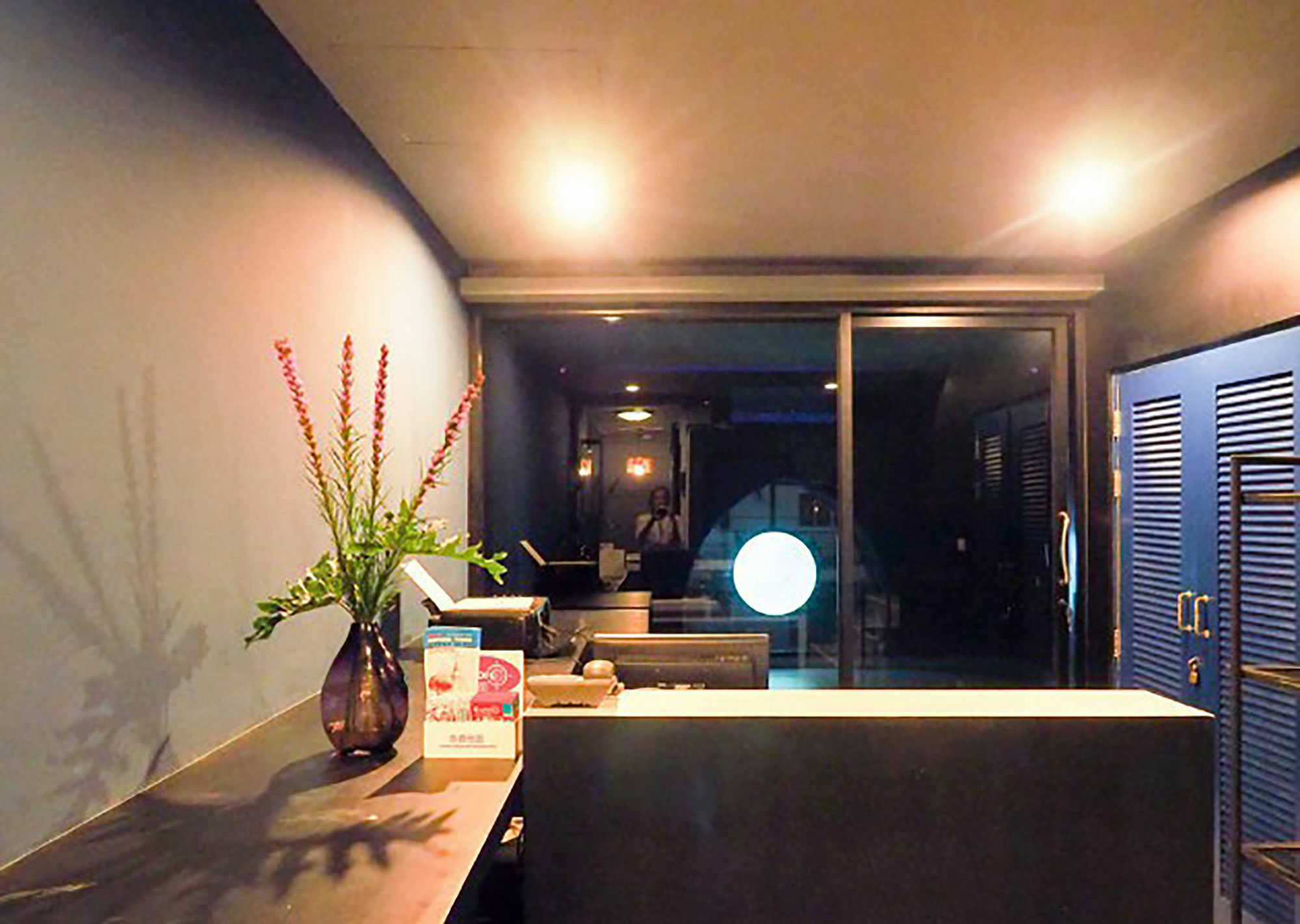 De Ja Moon Hostel เชียงใหม่ ภายนอก รูปภาพ