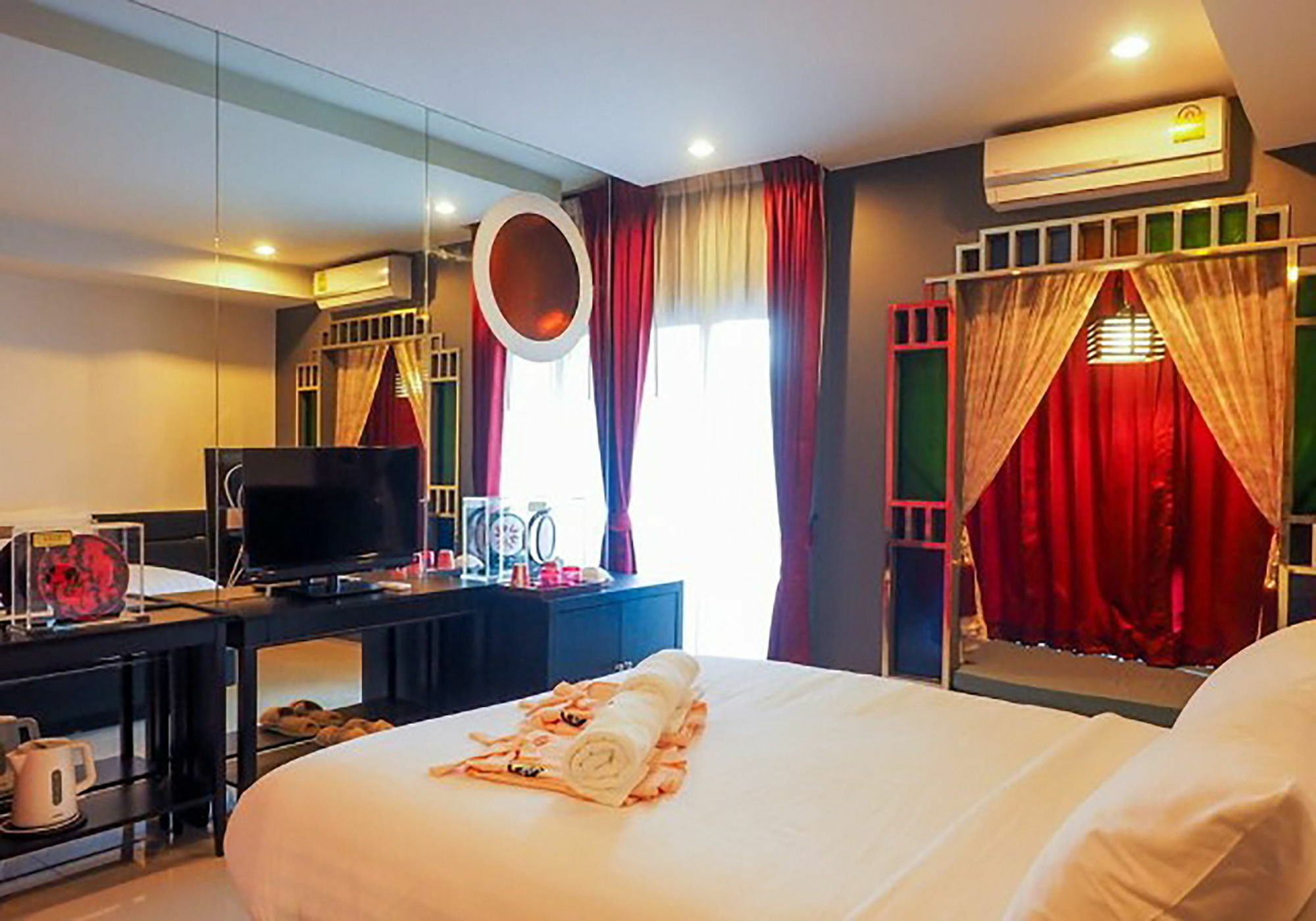 De Ja Moon Hostel เชียงใหม่ ภายนอก รูปภาพ